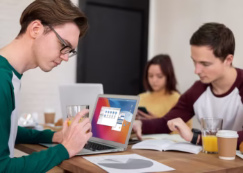 NZBGeek: How It Became a Go-To Resource for Downloaders