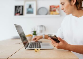 Fintech and Financial Wellness: Innovative Tools Helping Consumers Navigate Financial Emergencies