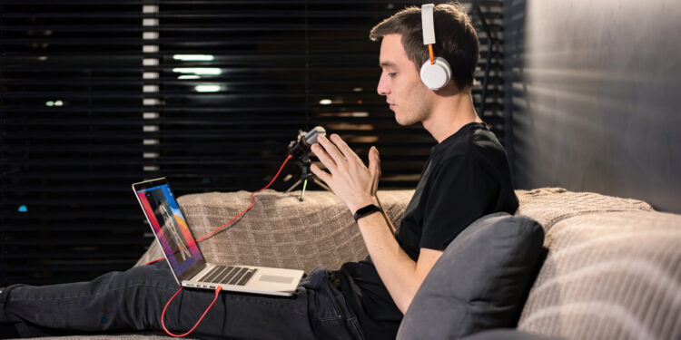 Echostreamhub Explained: Revolutionizing Data Streaming for Businesses