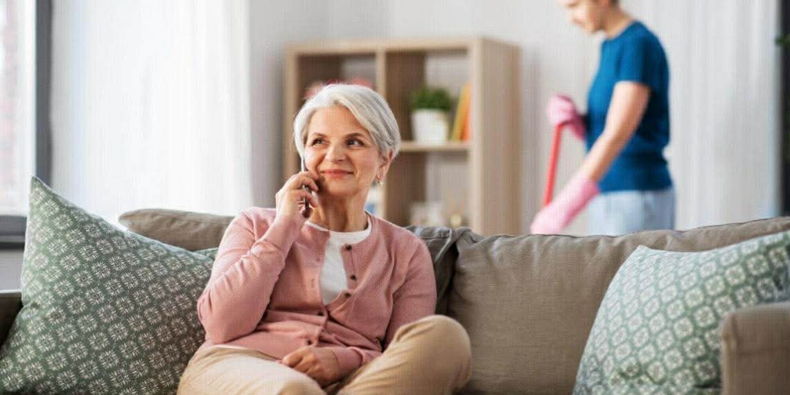 How to Choose Comfortable and Safe Furniture for Seniors